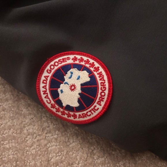 Canada Goose Dark Gray Puffer Jacket - Picture 3 of 6